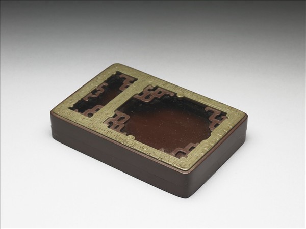 松花石夔龍硯盒