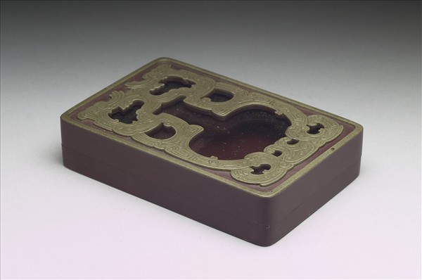 松花石嵌玻璃獸面紋硯盒