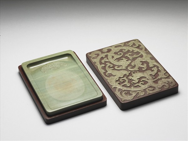 松花石龍鳳紋硯