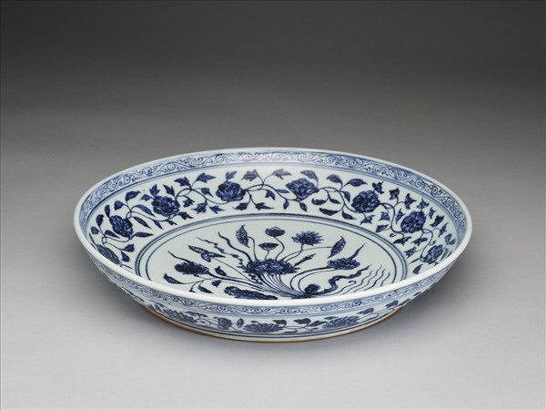 青花一把蓮紋盤