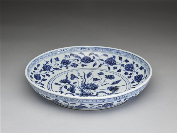 青花一把蓮紋盤