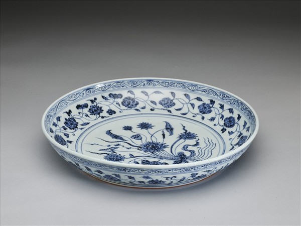 青花一把蓮紋盤