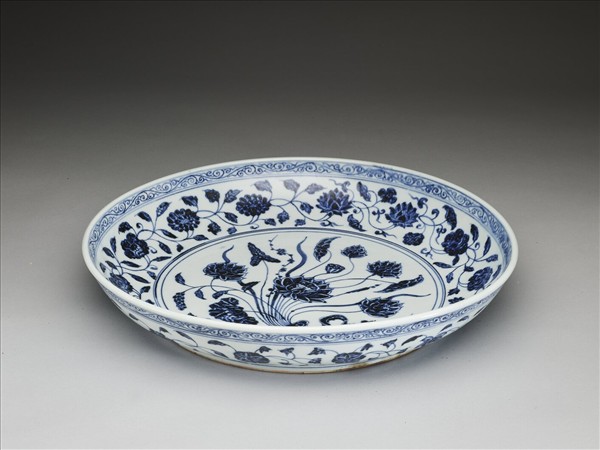 青花一把蓮紋盤