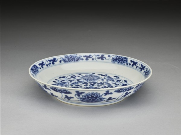 青花番蓮紋盤