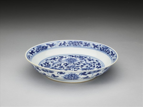 青花番蓮紋盤