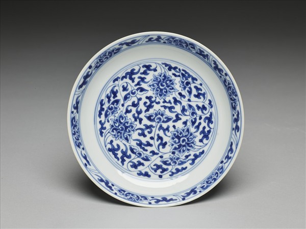 青花番蓮紋盤