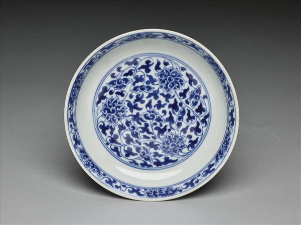 青花番蓮紋盤