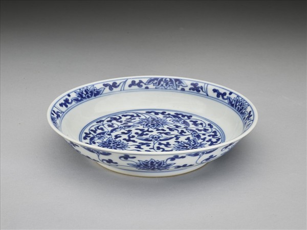 青花番蓮紋盤