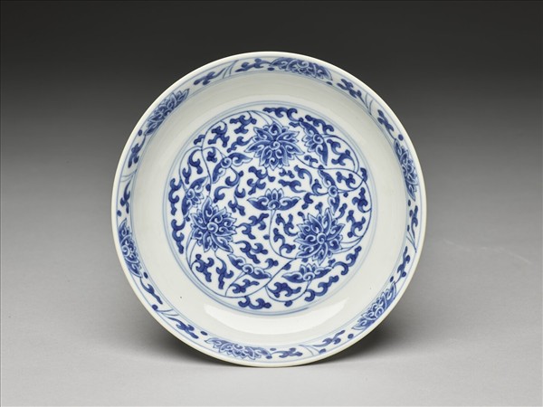 青花番蓮紋盤