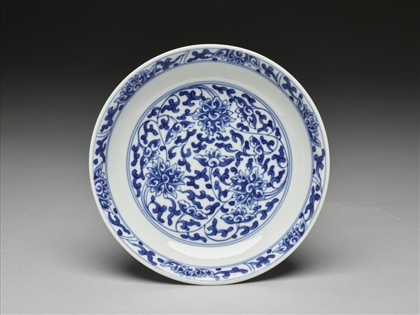 青花番蓮紋盤