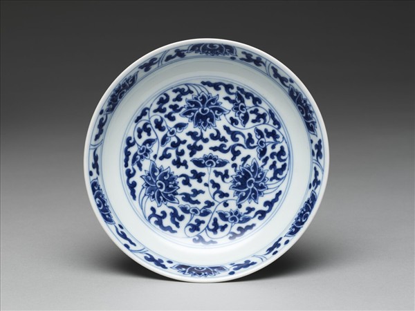 青花番蓮紋盤