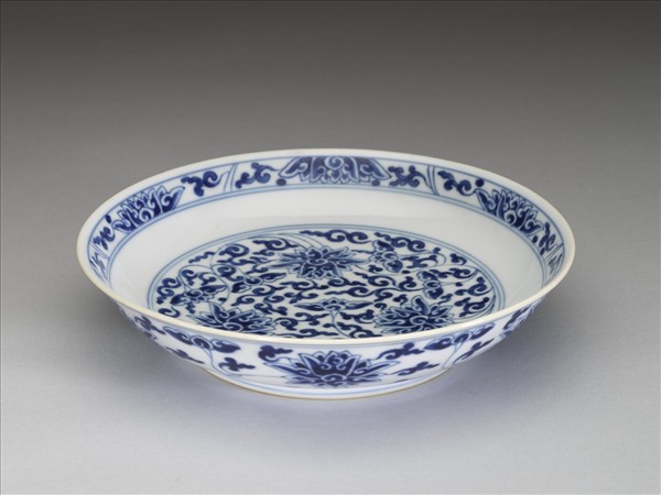 青花番蓮紋盤