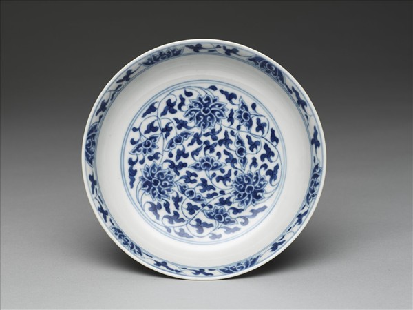 青花番蓮紋盤
