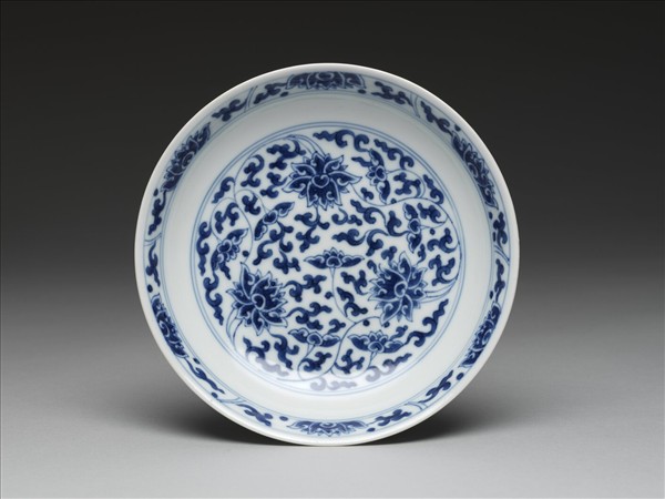 青花番蓮紋盤