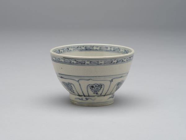 越南十五世紀後半至十六世紀初青花五彩猴跪像- 故宮