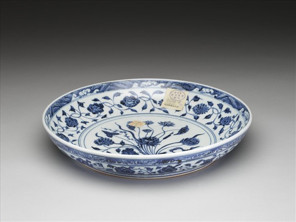 青花一把蓮紋盤