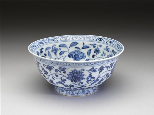 青花四季花卉紋碗