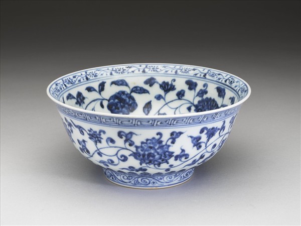青花四季花卉紋碗