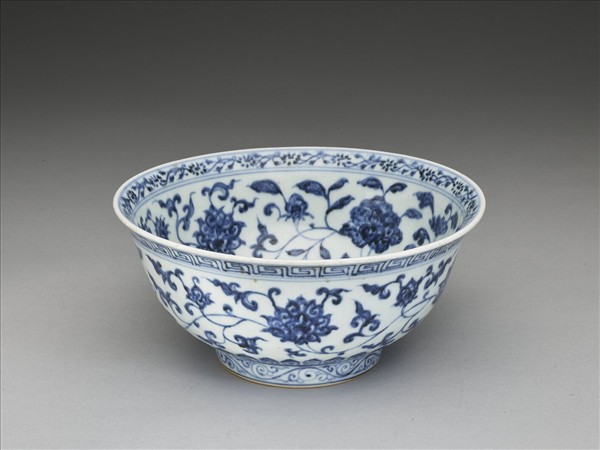 青花四季花卉紋碗