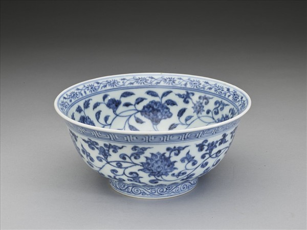 青花四季花卉紋碗