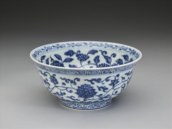 青花四季花卉紋碗