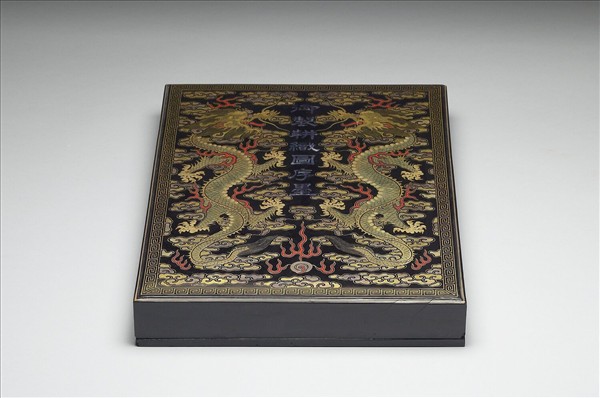 黑漆描金龍紋嵌螺鈿「御製耕織圖序墨」盒