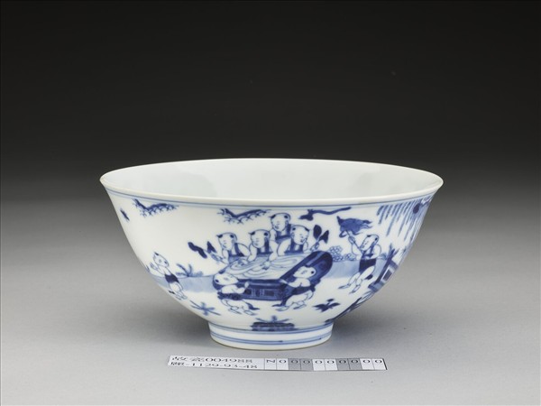青花嬰戲圖碗