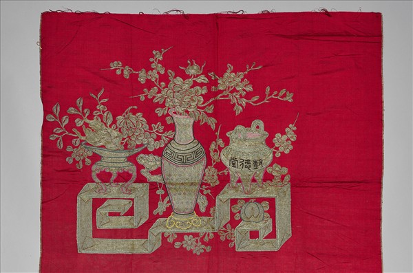 繡金線博古圖椅披