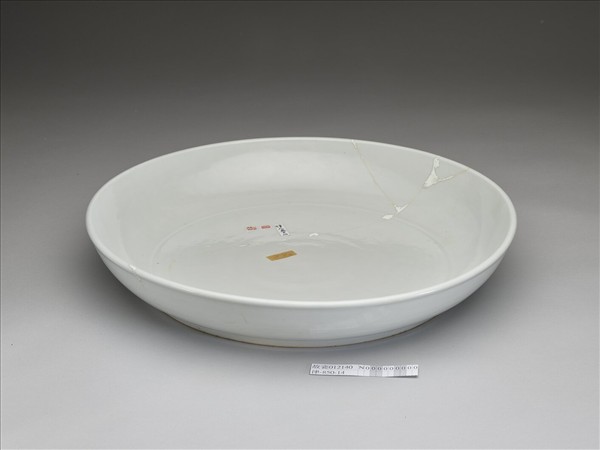 甜白釉盤