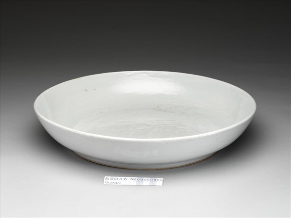 甜白釉盤