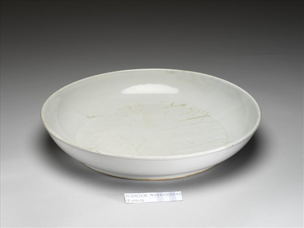 甜白釉盤