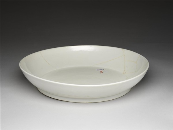 甜白釉盤