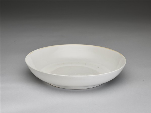 甜白釉盤