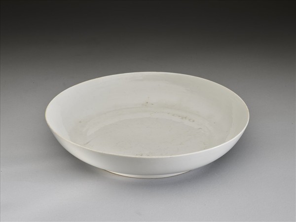 甜白釉盤