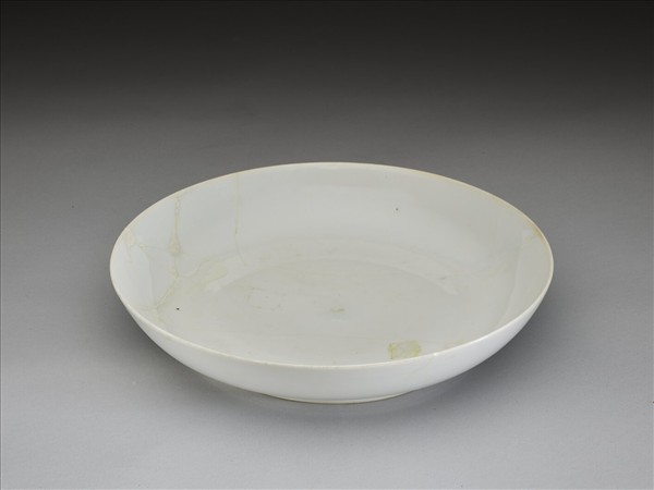 甜白釉盤