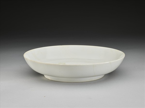甜白釉盤