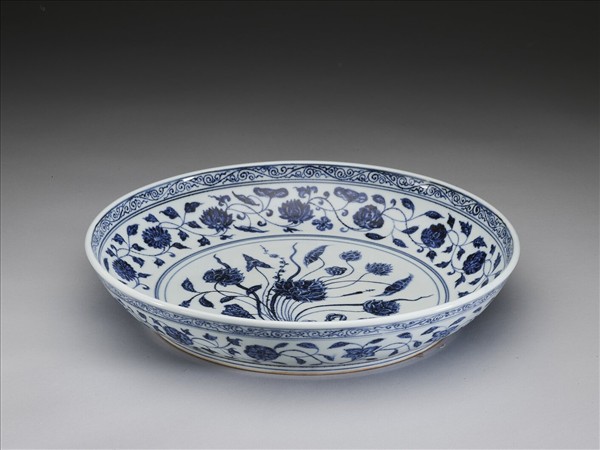 青花四季花卉紋盤