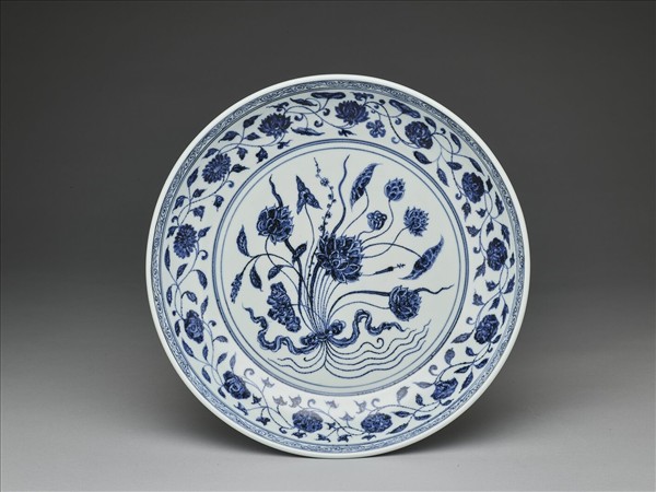 青花四季花卉紋盤