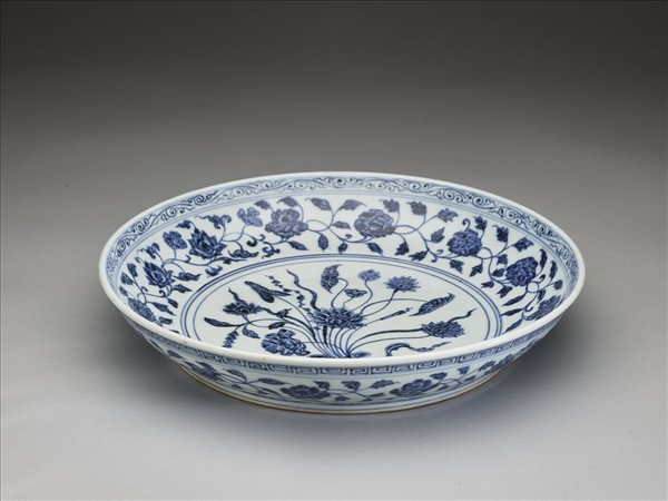 青花四季花卉紋盤