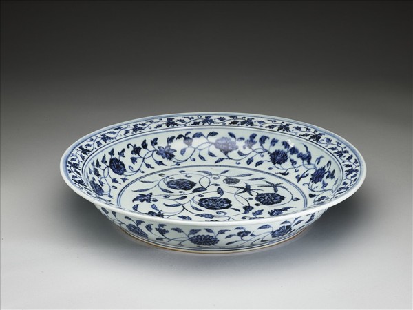 青花四季花卉紋盤
