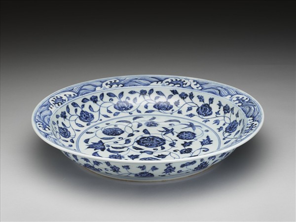 青花四季花卉紋盤