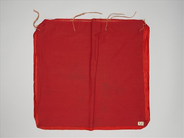 繡折枝花果紋椅墊