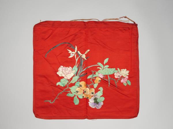 繡折枝花果紋椅墊