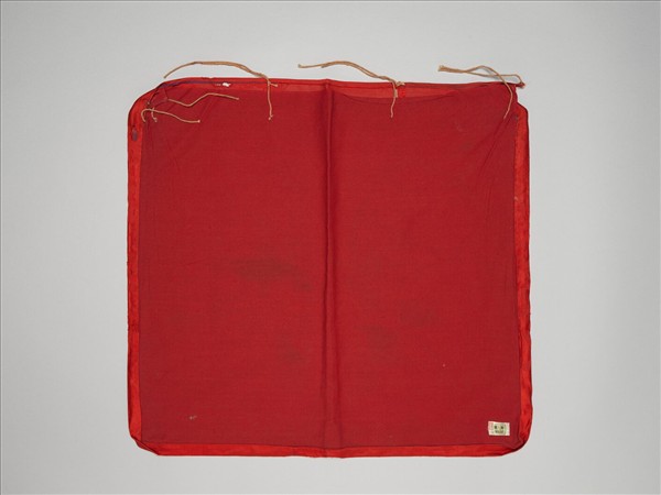 繡折枝花果紋椅墊