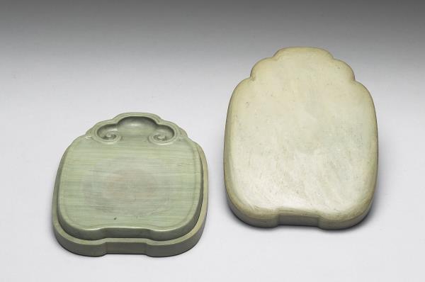 松花石如意紋硯