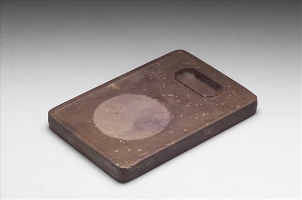 松花石荷包牡丹硯