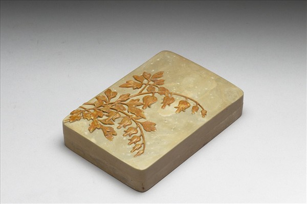 松花石荷包牡丹硯盒