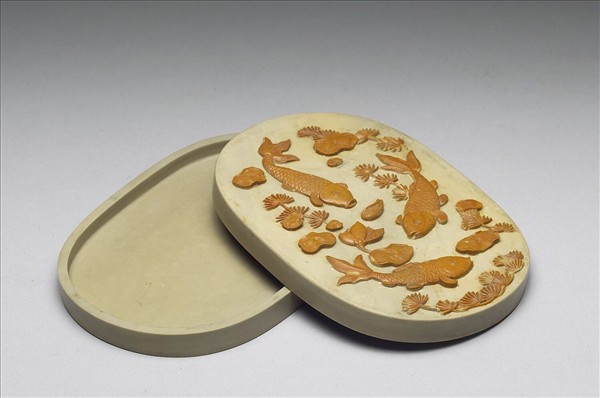 松花石魚藻圖硯盒