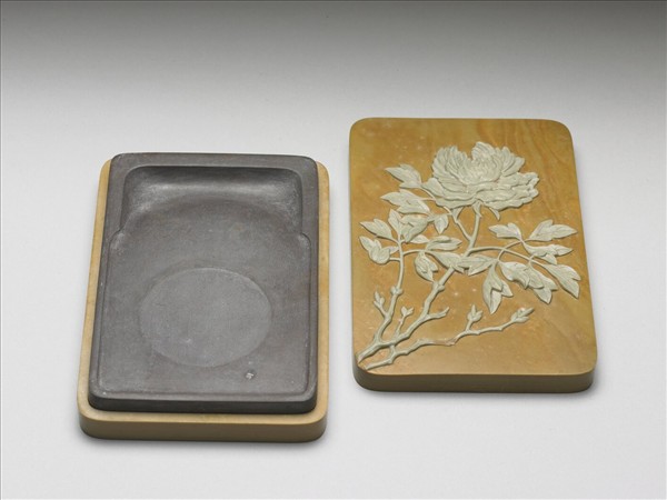 松花石牡丹硯