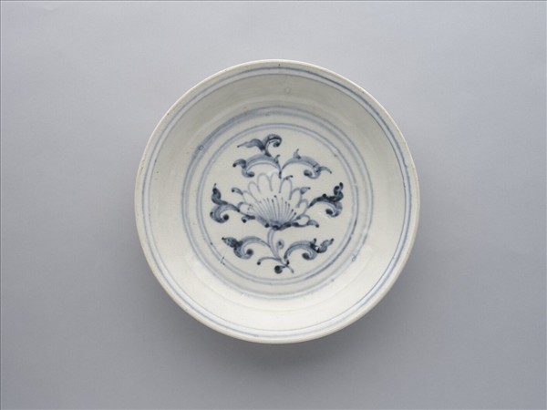 越南青花花卉盤